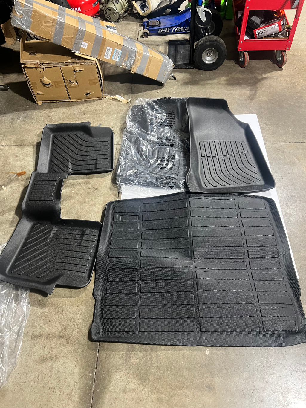 Floor Mats & Cargo Liner