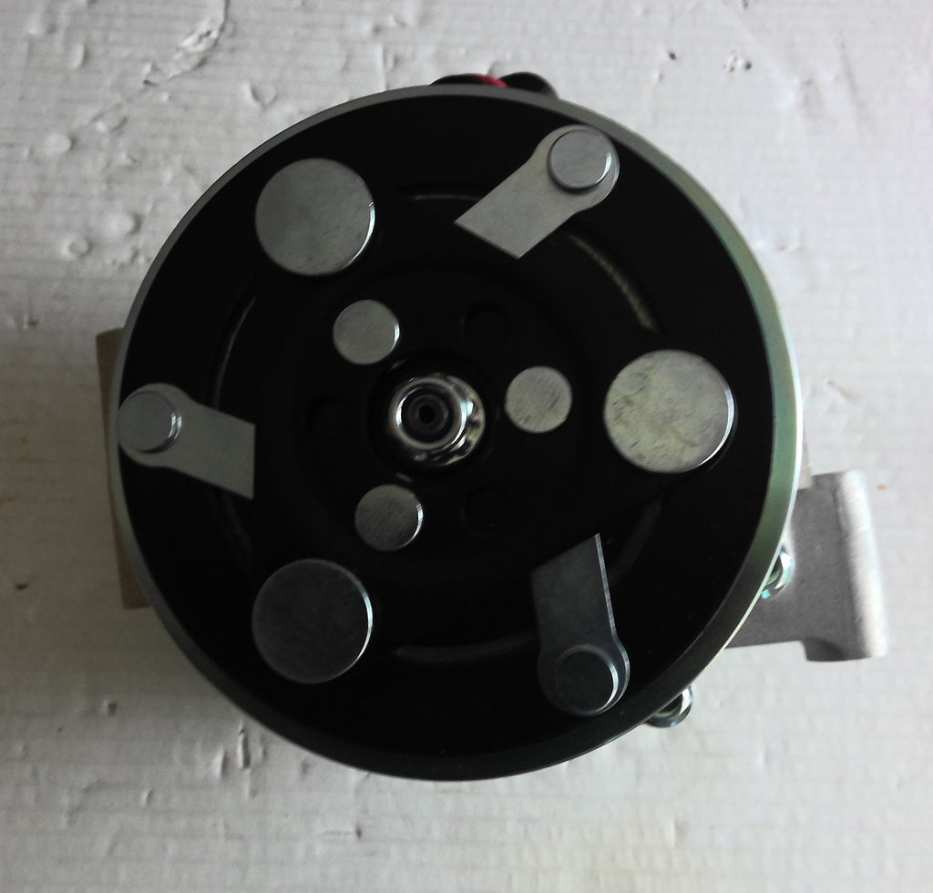 New AC Air Compressor w/Clutch