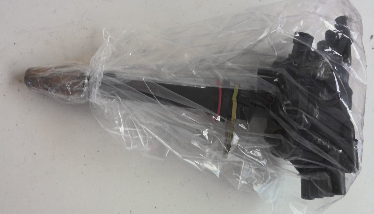 Distributor w/Black Cap